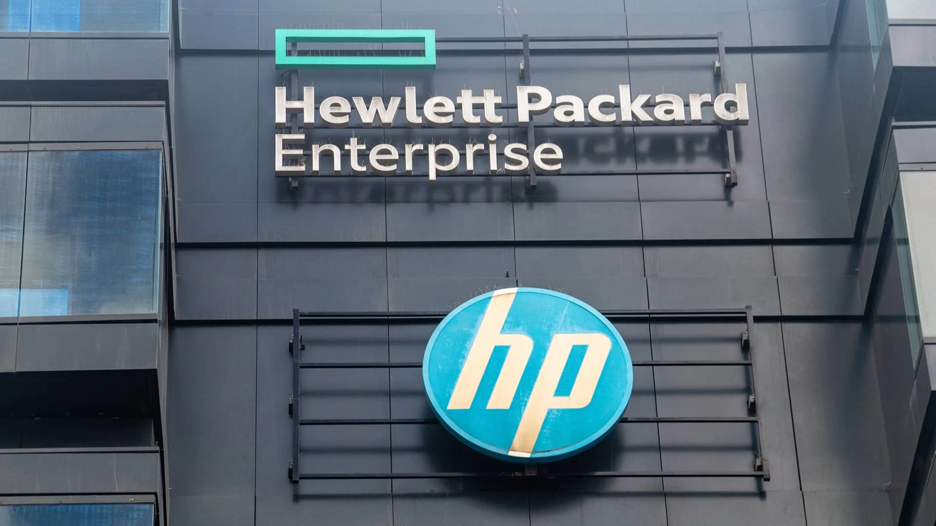 HPE Q3 FY 2026 AI Infrastructure Demand Strengthens Outlook